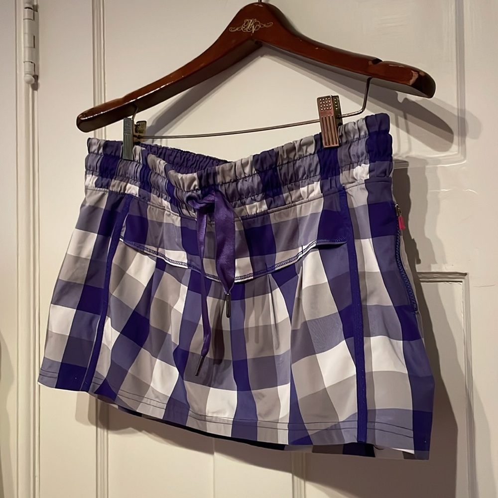 Lululemon Leader of the Pack Purple and White Lagoon Plaid Swift Skirt (Skort!)